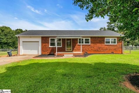 220 Oak Street Chesnee SC 29323