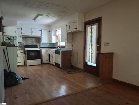 211 Thomas Road Pickens SC 29671