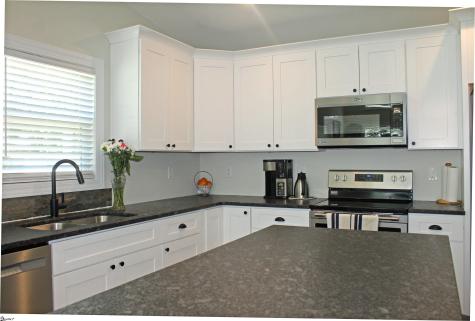3 C Street Williamston SC 29697