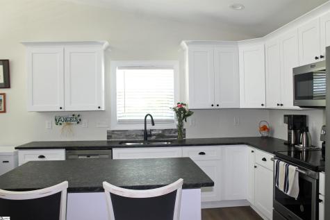 3 C Street Williamston SC 29697