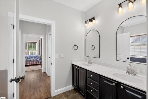 102 Ridenour Avenue Greenville SC 29617