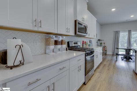 208 Roderick Lane Greenville SC 29605