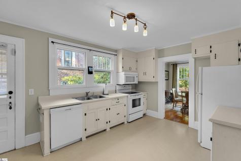 327 W Prentiss Avenue Greenville SC 29605