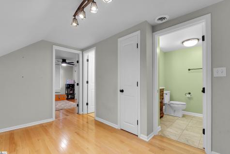 327 W Prentiss Avenue Greenville SC 29605
