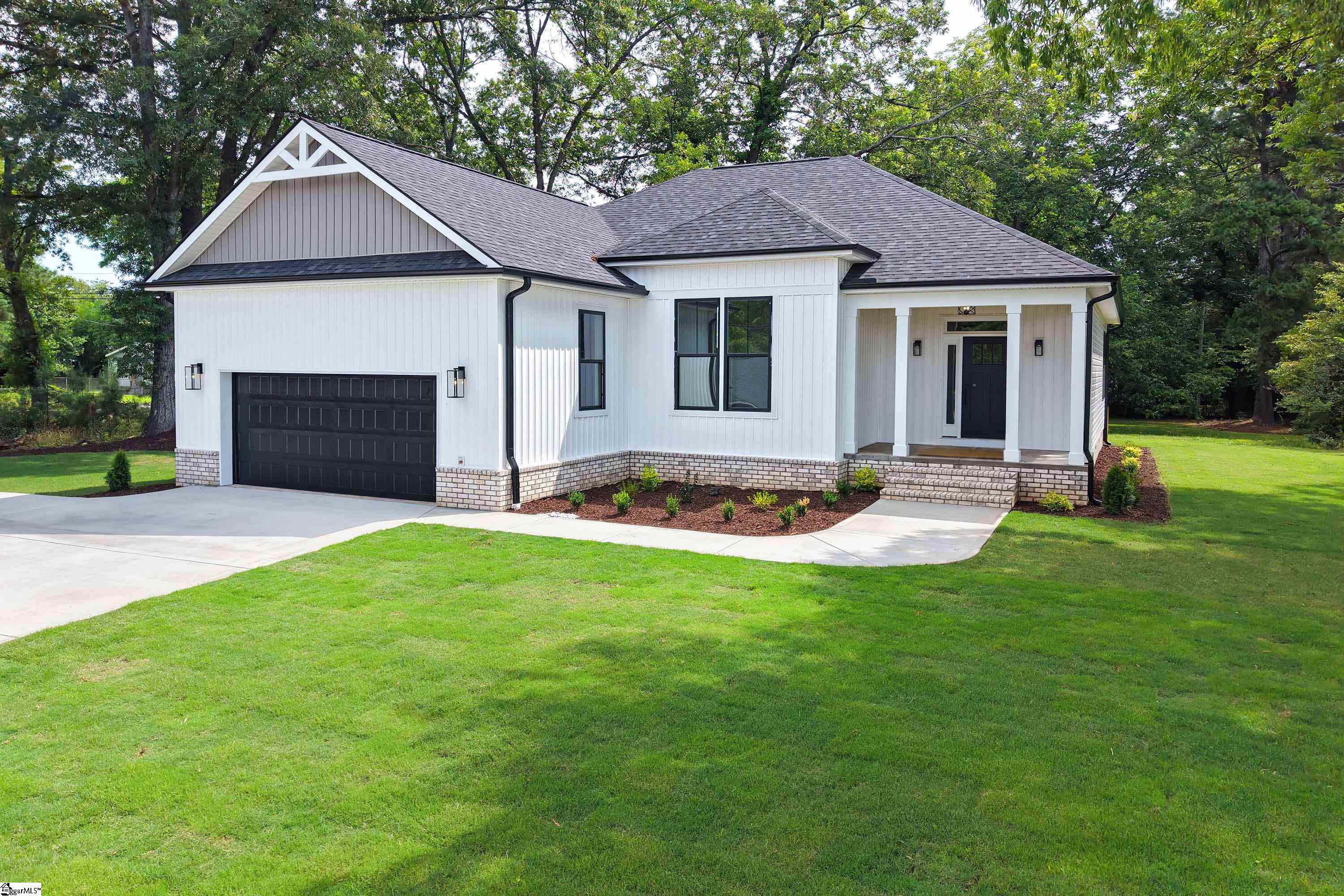 206 Hamilton Street Williamston SC 29697