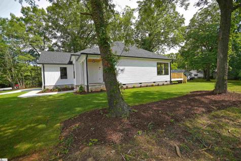 206 Hamilton Street Williamston SC 29697
