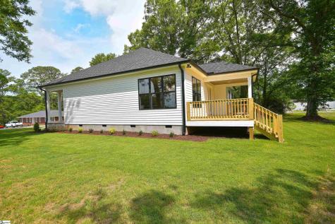 206 Hamilton Street Williamston SC 29697