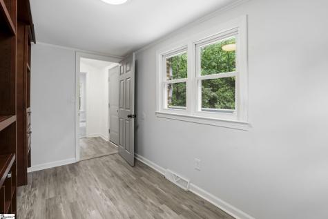 27 Maxie Avenue Greenville SC 29611