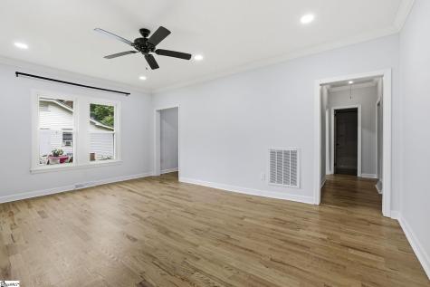 27 Maxie Avenue Greenville SC 29611