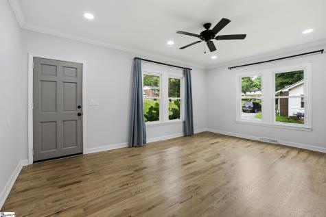 27 Maxie Avenue Greenville SC 29611