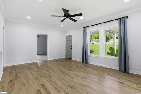 27 Maxie Avenue Greenville SC 29611