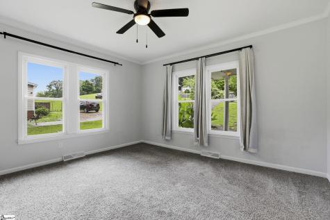 27 Maxie Avenue Greenville SC 29611