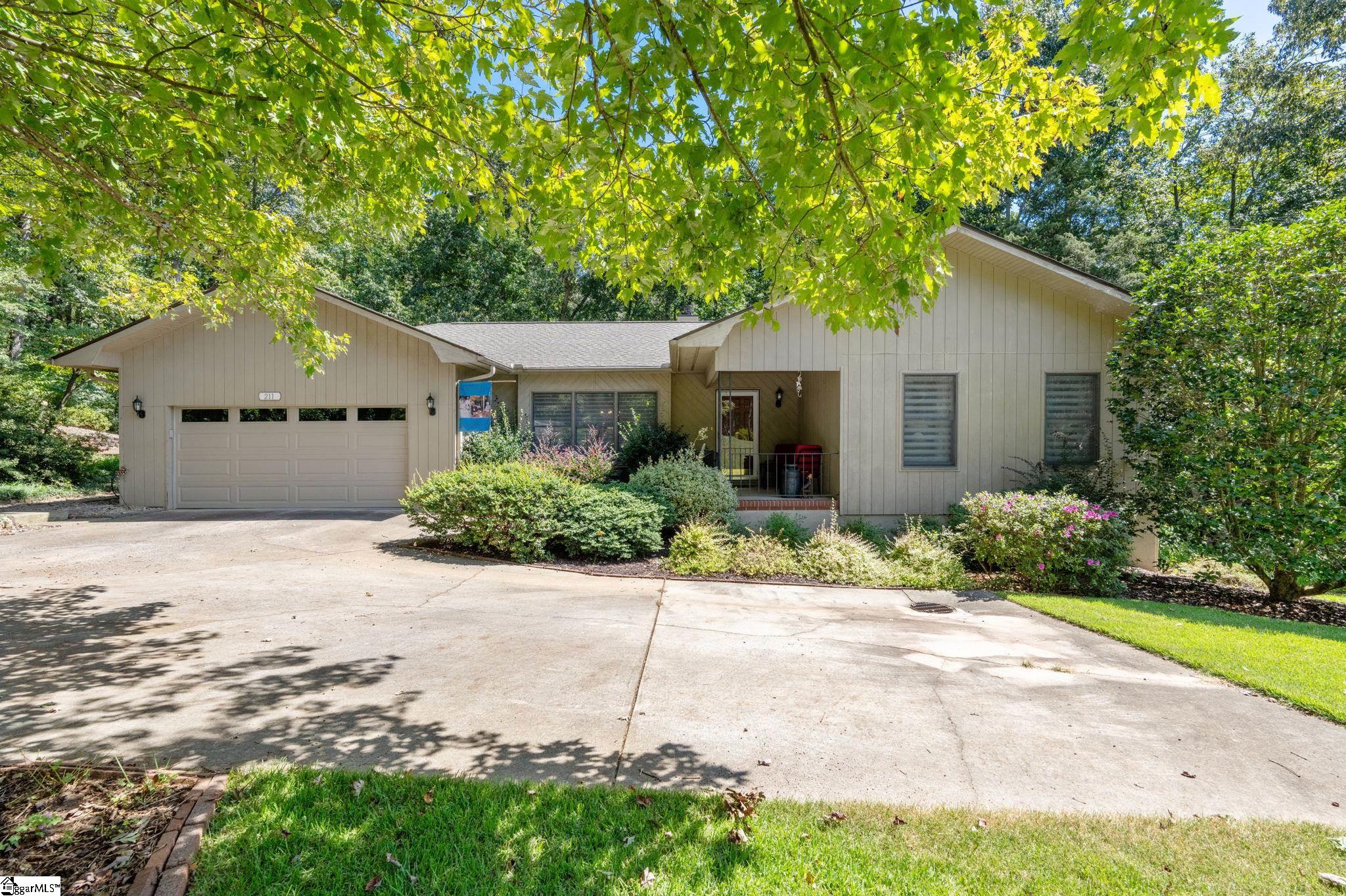 211 Cherokee Drive Fair Play SC 29643