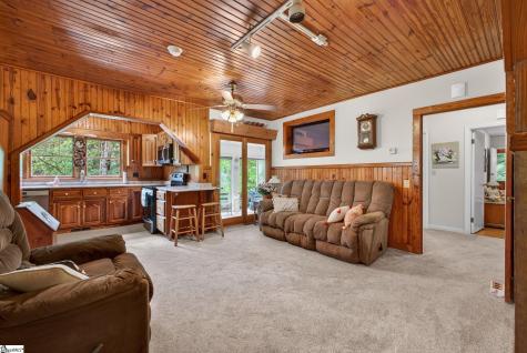 1310 Camp Creek Road Taylors SC 29687