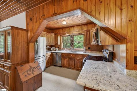1310 Camp Creek Road Taylors SC 29687