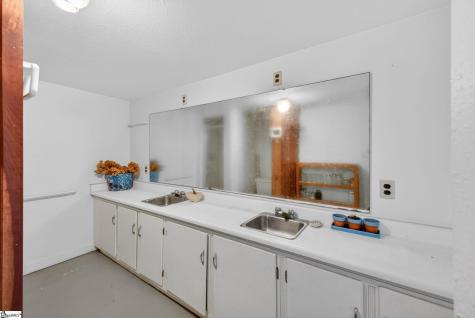 1310 Camp Creek Road Taylors SC 29687