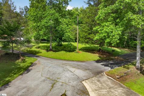 1310 Camp Creek Road Taylors SC 29687