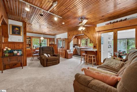 1310 Camp Creek Road Taylors SC 29687
