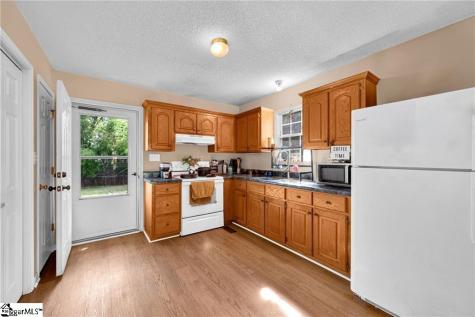 1020 Elizabeth Street Anderson SC 29624