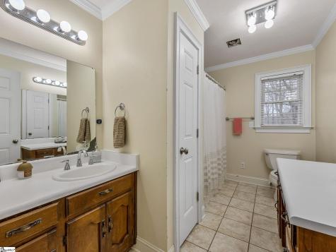 170 Oak Ridge Drive Jonesville SC 29353