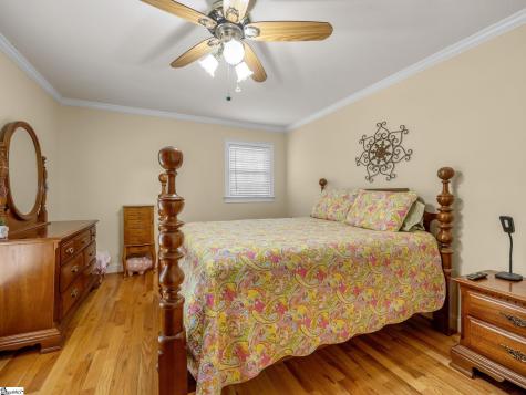 170 Oak Ridge Drive Jonesville SC 29353