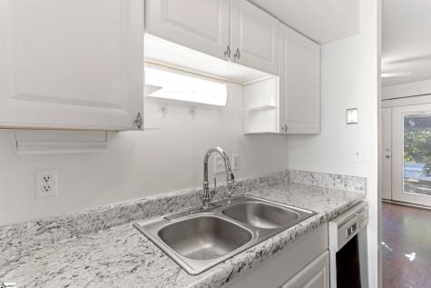 8 Bear Grass Court Greenville SC 29605