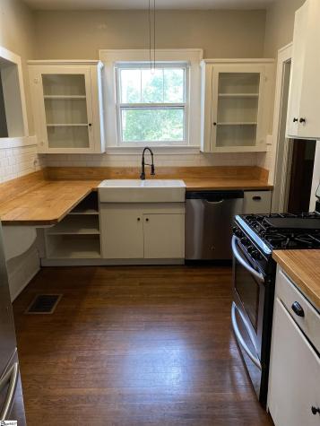 305 E Cherokee Street Chesnee SC 29323