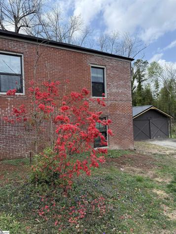 305 E Cherokee Street Chesnee SC 29323