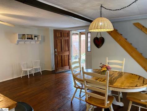 305 E Cherokee Street Chesnee SC 29323