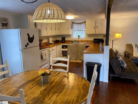 305 E Cherokee Street Chesnee SC 29323