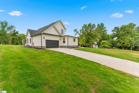 115 Plantation Pointe Anderson SC 29625