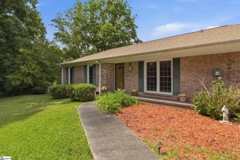 136 Country Club Road Gaffney SC 29340