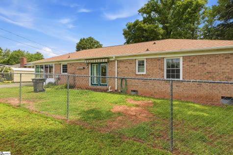 136 Country Club Road Gaffney SC 29340