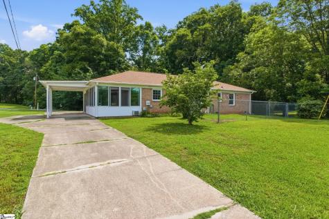 136 Country Club Road Gaffney SC 29340