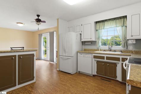 136 Country Club Road Gaffney SC 29340