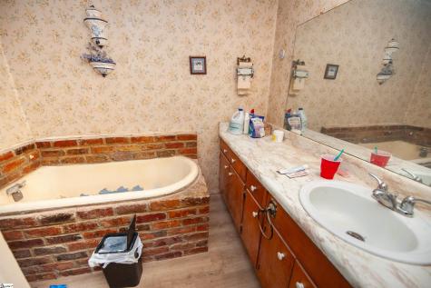 130 Brim Court Chesnee SC 29323