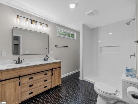 206 Claremont Street Gaffney SC 29341