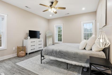 103 W Chestnut Court Central SC 29630