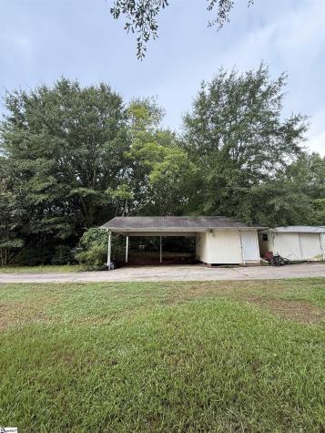 8385 357 Highway Campobello SC 29322
