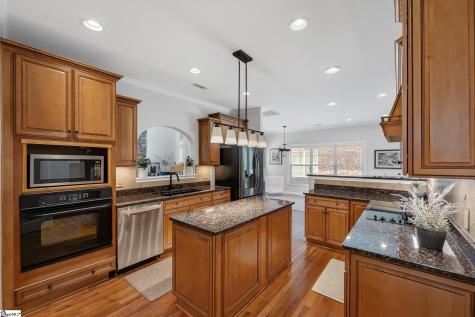 8 Firnstone Court Greenville SC 29607