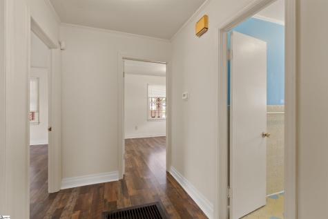 509 W Carolina Avenue Clinton SC 29325