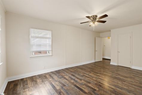 509 W Carolina Avenue Clinton SC 29325