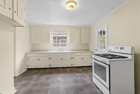 509 W Carolina Avenue Clinton SC 29325