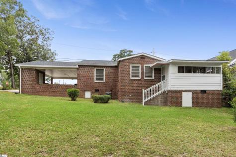 509 W Carolina Avenue Clinton SC 29325