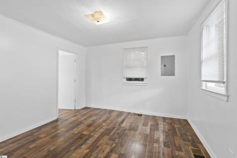 509 W Carolina Avenue Clinton SC 29325