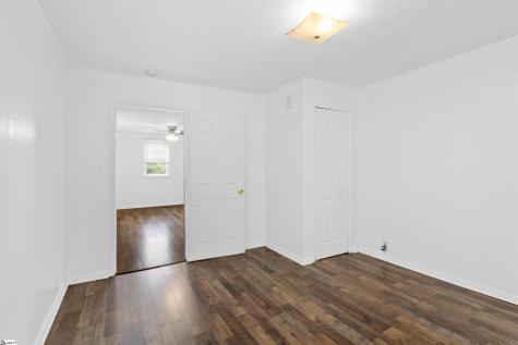 509 W Carolina Avenue Clinton SC 29325