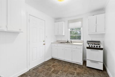 509 W Carolina Avenue Clinton SC 29325