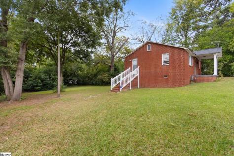 509 W Carolina Avenue Clinton SC 29325