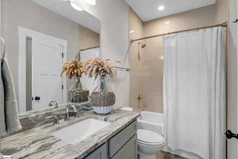 122 Oakland Drive Greenville SC 29607