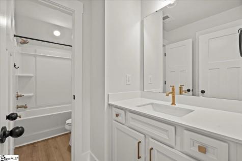 513 Grasshopper Court Anderson SC 29621